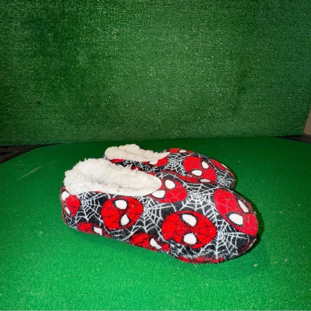 Spider‎ Man Boys Print Slippers Faux Sherpa Lining Boys Kids Size Small/Medium